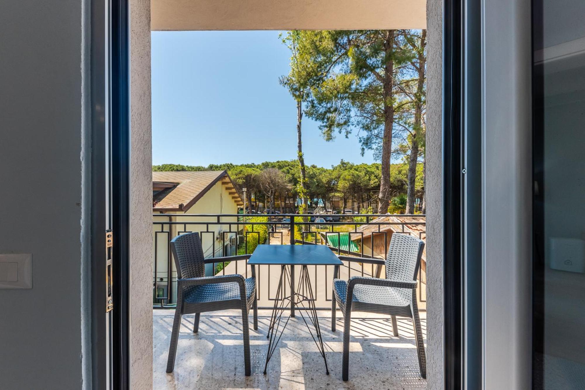 Beni'S Villa Apartments By Ps Golem  Exterior foto