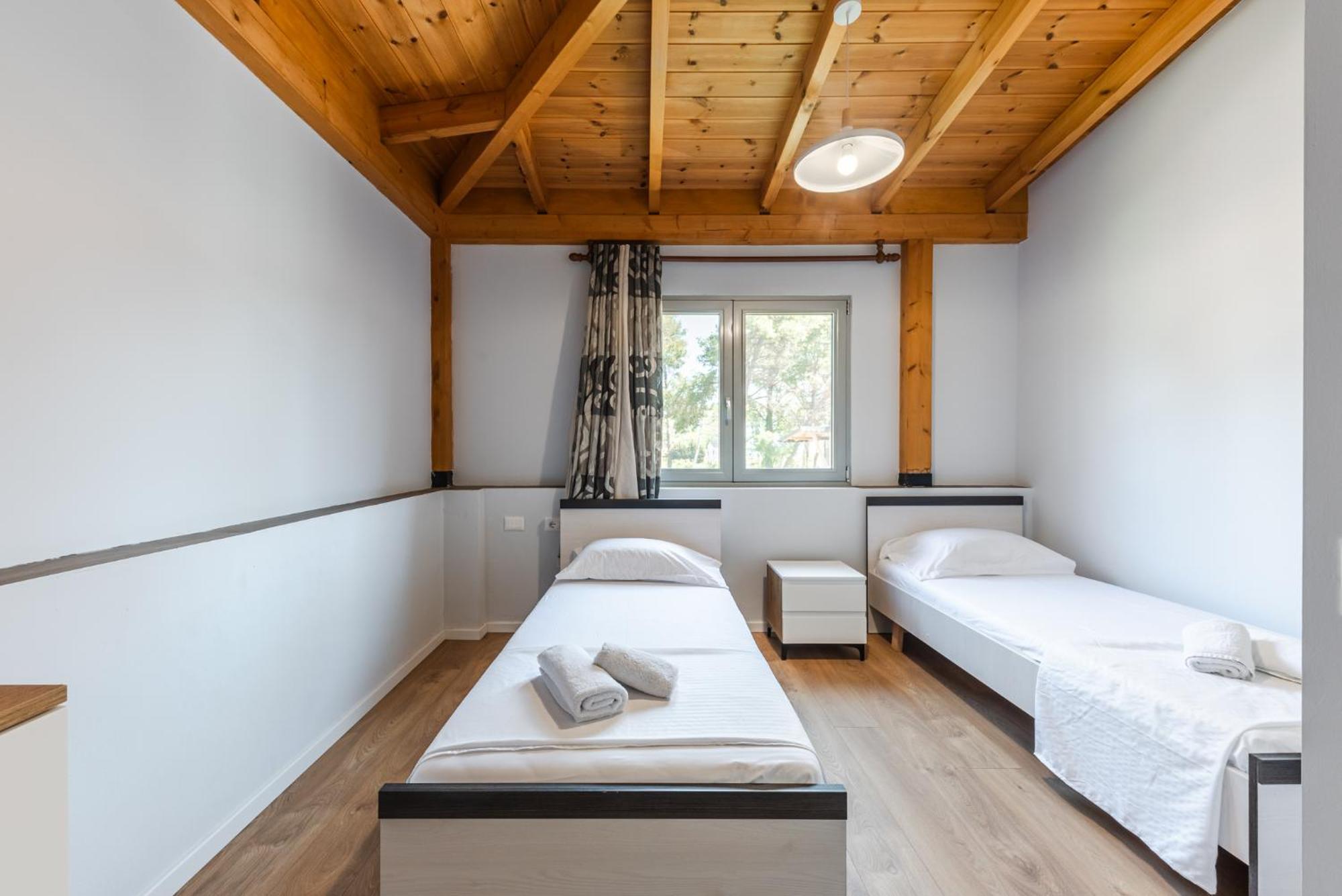 Beni'S Villa Apartments By Ps Golem  Exterior foto