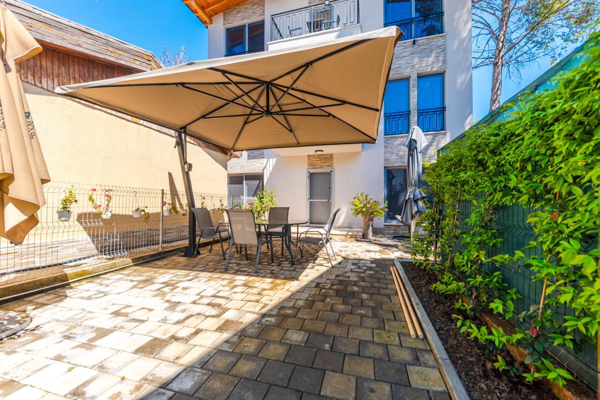 Beni'S Villa Apartments By Ps Golem  Exterior foto
